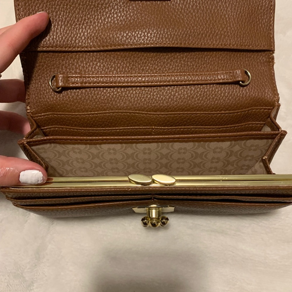 Brown Target wallet